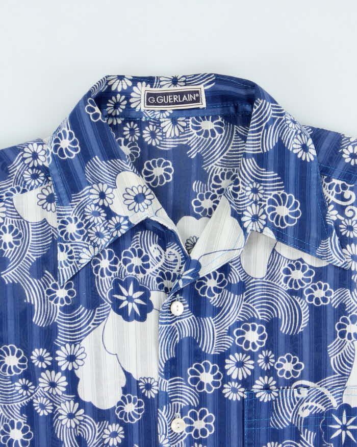 Vintage 1970s G.Guerlain Paris. Kimono Floral Made In Japan Cuban Collared Short Sleeve Shirt - L