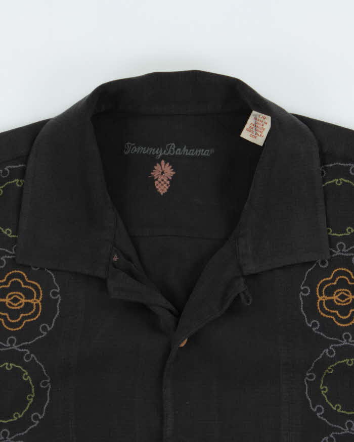 Vintage Y2K 00s Tommy Bahama Embroidered Silk Camp Collar Short Sleeve Shirt - L
