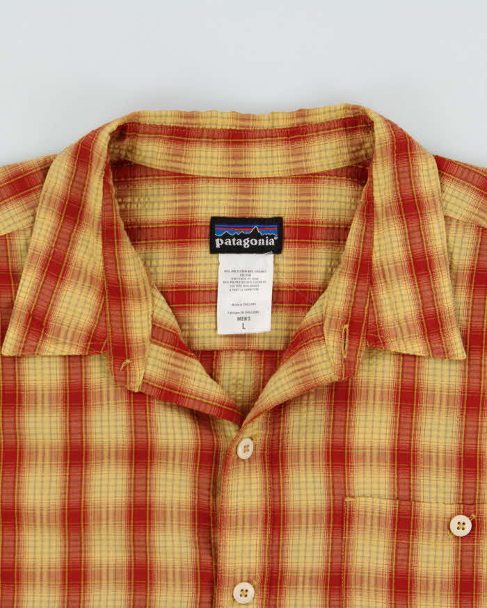Vintage 1990s Patagonia Plaid Seersucker Short Sleeve Shirt - L