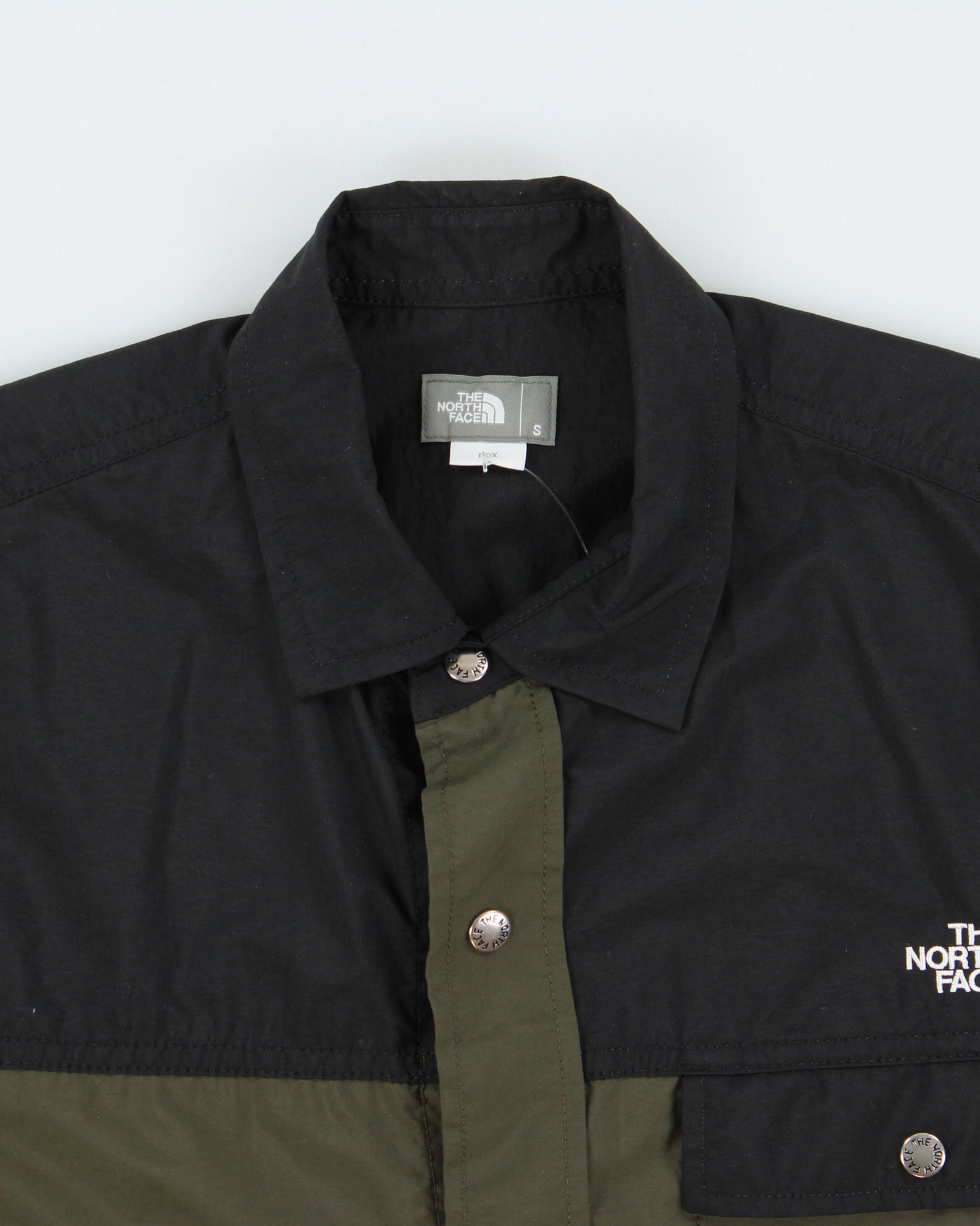 Vintage The North Face Snap Button Short Sleeve Shirt - S