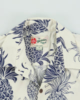 Vintage Y2K 00s Hilo Hattie Cream Made In Hawaii USA Pineapple Print Hawaiian Shirt - M