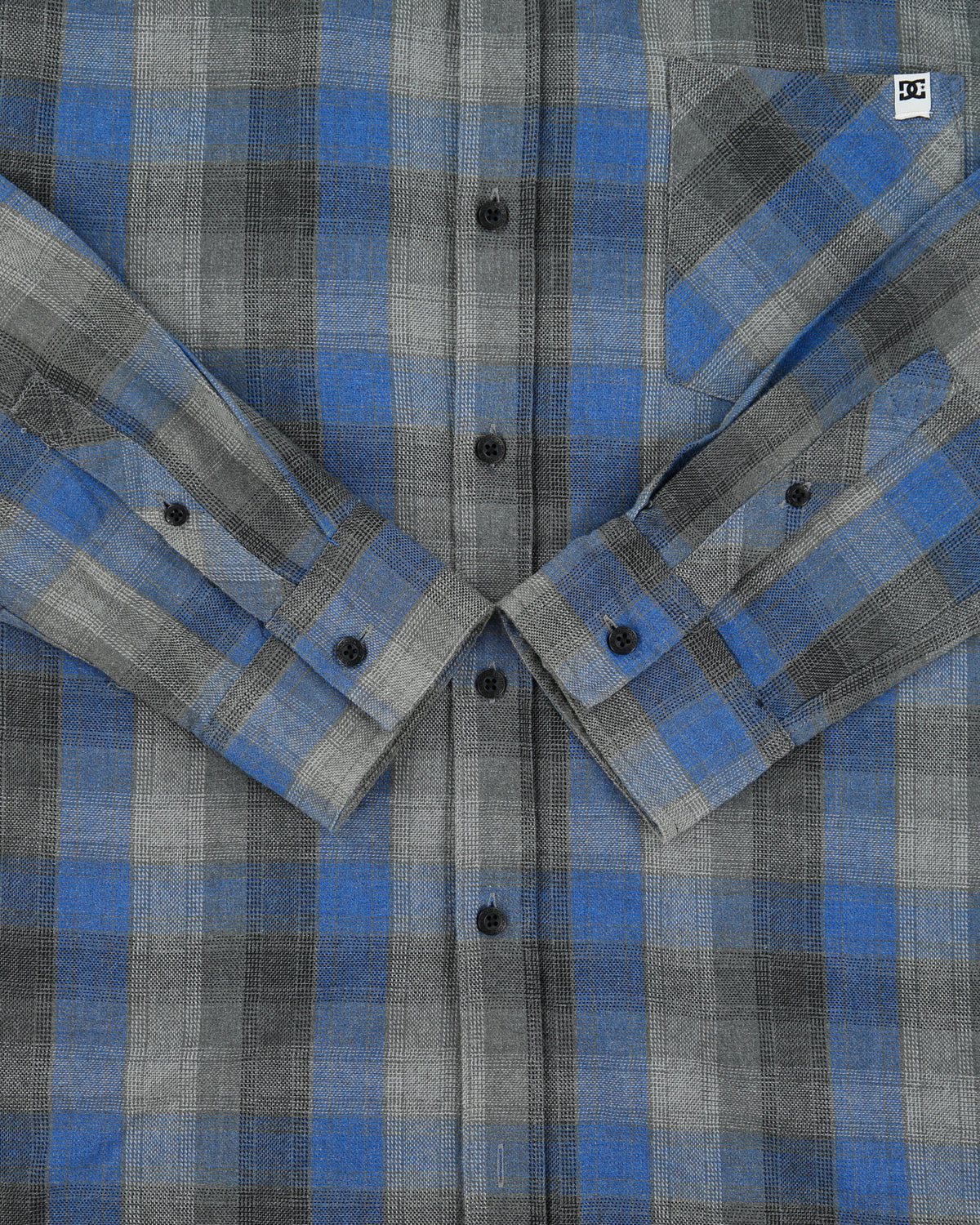 Vintage Y2K 00s DC Shoe Co. Plaid Long Sleeve Flannel Shirt - L