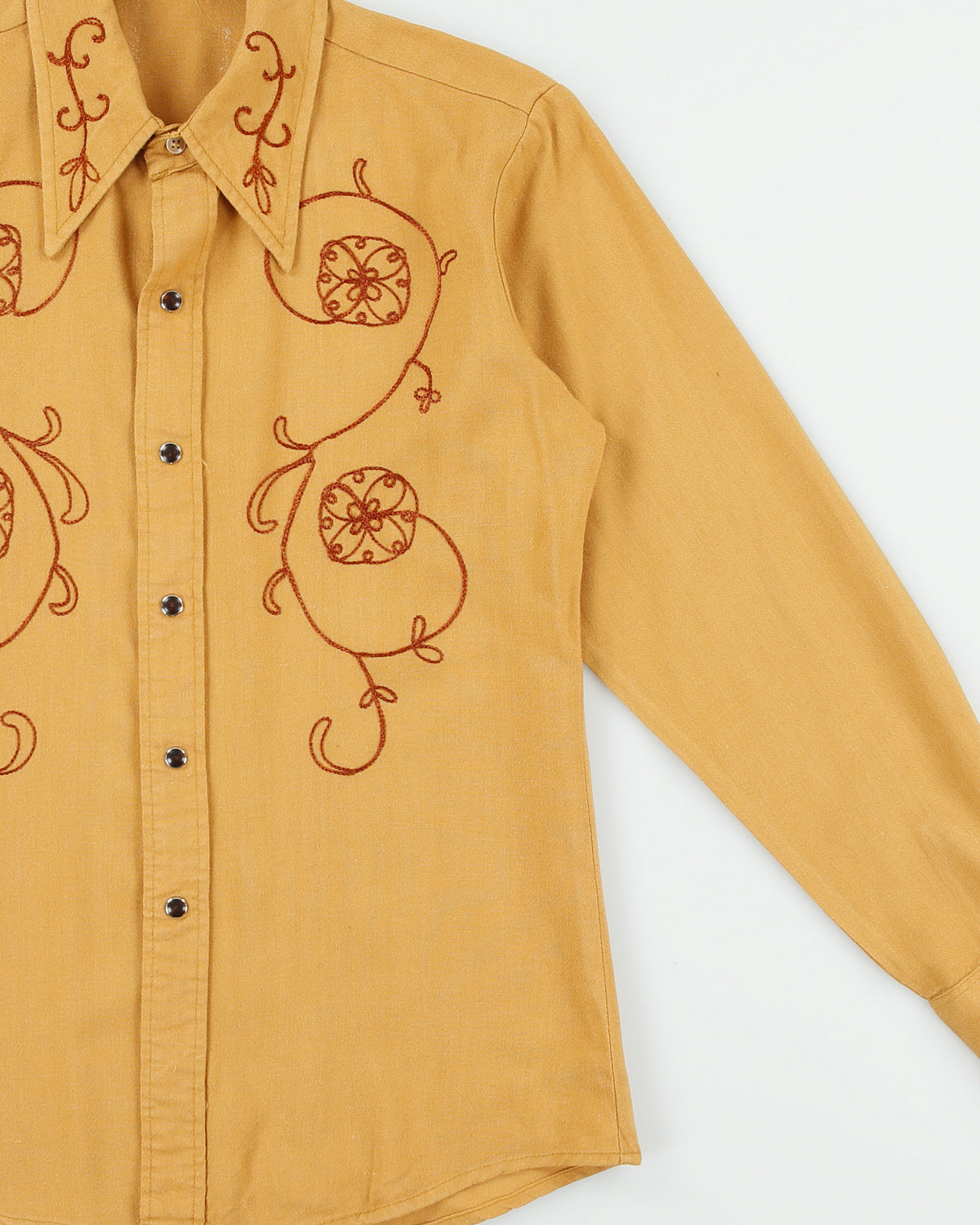 Vintage 1970s Handmade In USA Chain Stitch Tan Pearl Snap Button Long Sleeve Perma Press Shirt - S