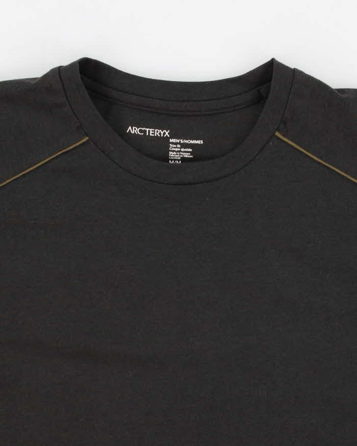 Mens Black Arc'teryx Recreational Tee Shirt - M