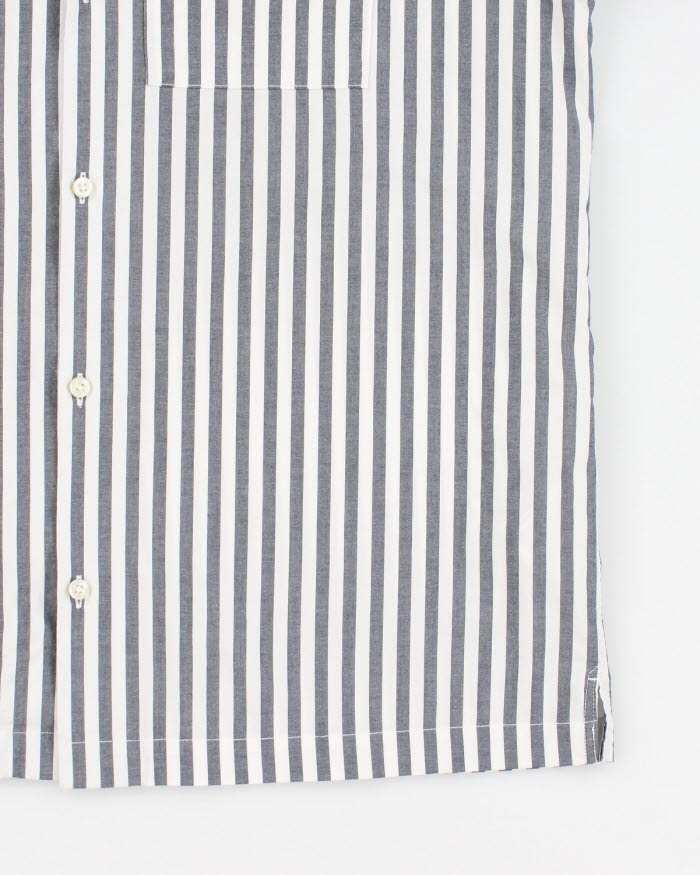 Vintage GAP Striped Button Shirt - M