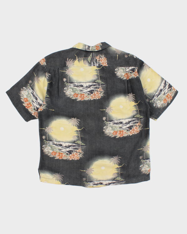 Vintage Tommy Bahama  Hawaiian Shirt - L