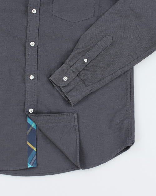 Vintage 2000's Stussy Button Up Long-sleeved Shirt - M