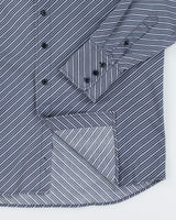 Y2k 00s Groggy Stripe Shirt - L