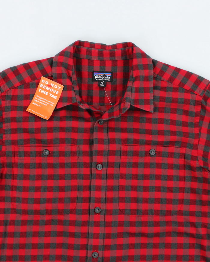 Patagonia Red Plaid Lightweight Flannel Shirt - S