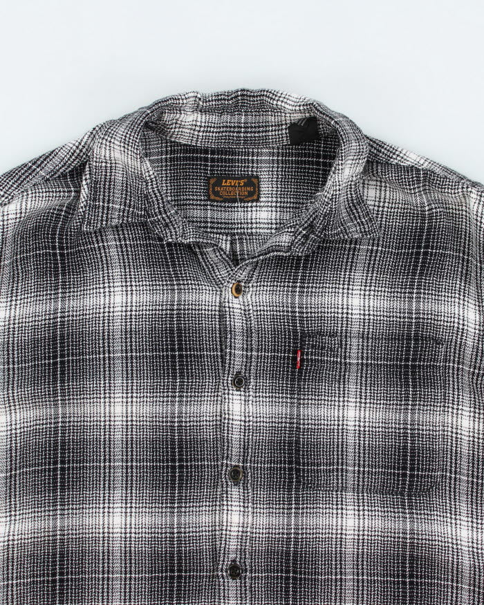 Vintage 2000's Levi's Skateboarding Flannel Shirt - M