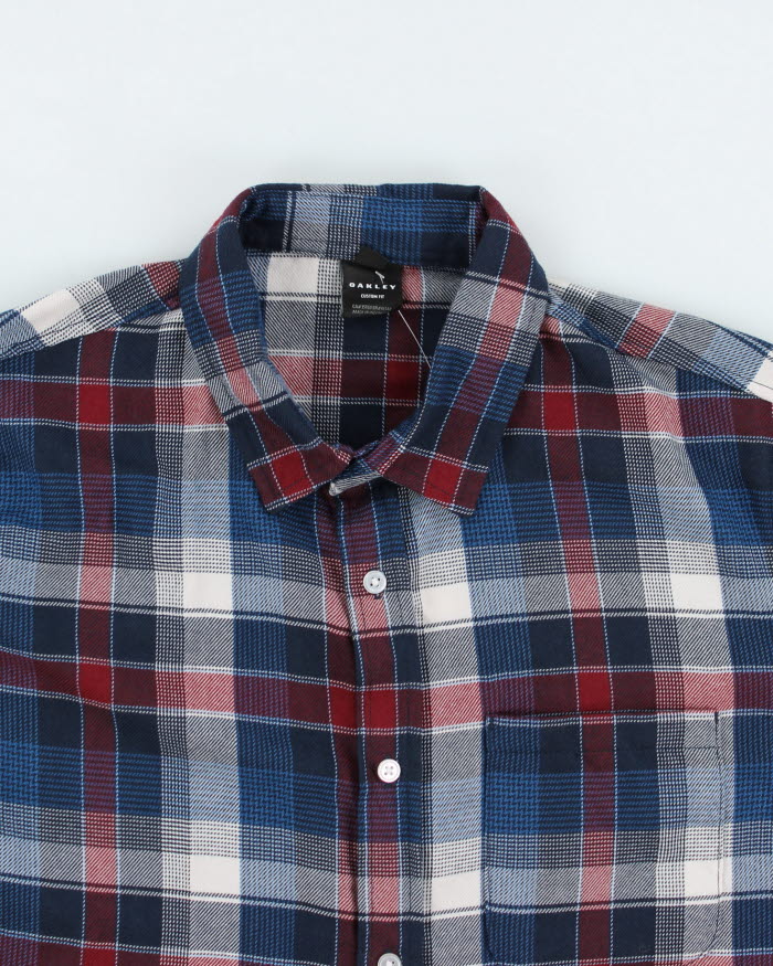 Vintage 2000's Oakley Button Up Flannel Shirt - M