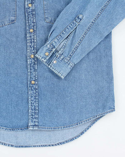 Vintage 2000's Levi's Medium Wash Snap Button Denim Shirt - S