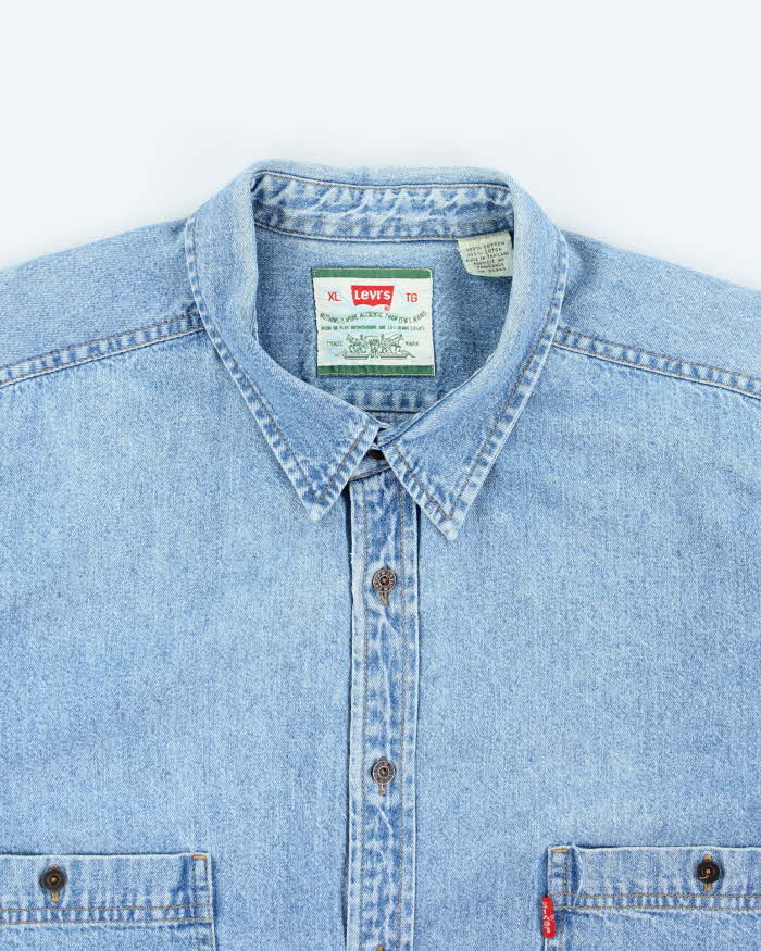 Vintage 2000's Levi's Medium Wash Button Up Denim Shirt - XL