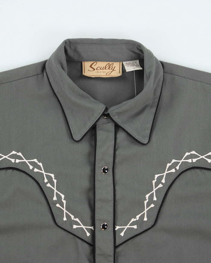 Vintage 90's Gothic Embroidered Western Snap Button Shirt - M