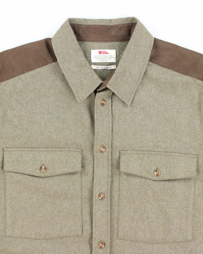 Vintage 2000's Fjall Raven Heavyweight Button Up Shirt - L