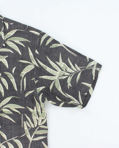 Vintage Tommy Bahama All Over Leaf Print Hawaiian Shirt - L
