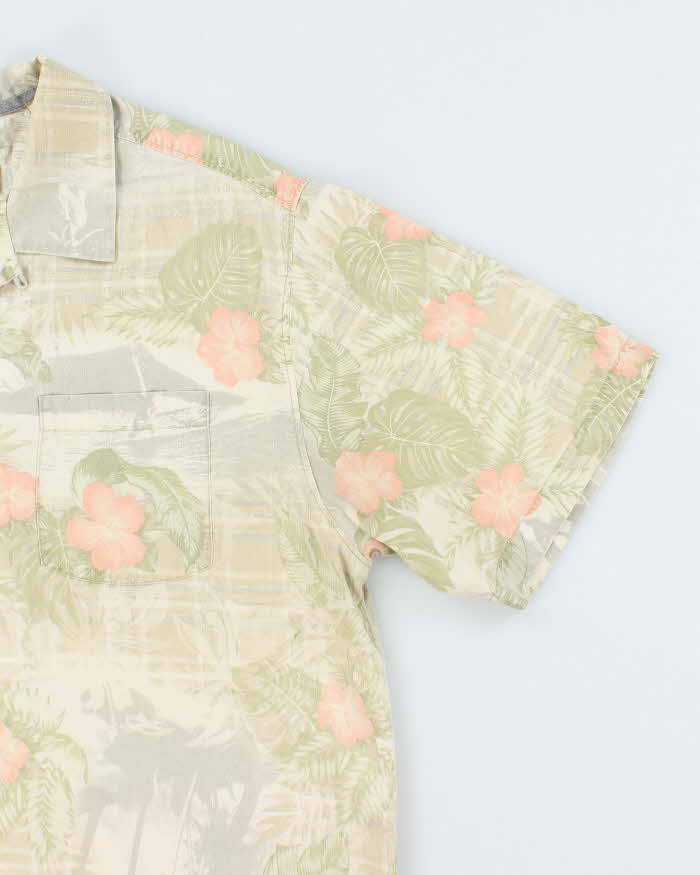 Vintage 2000's Tommy Bahama Silk Floral Print Hawaiian Shirt - L