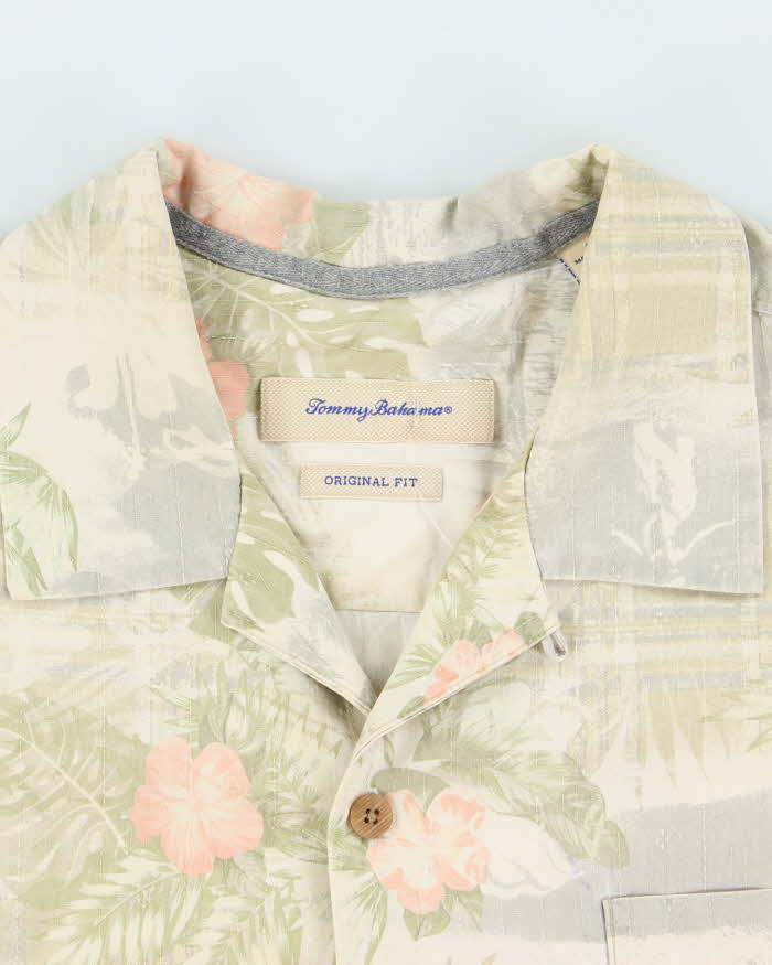Vintage 2000's Tommy Bahama Silk Floral Print Hawaiian Shirt - L