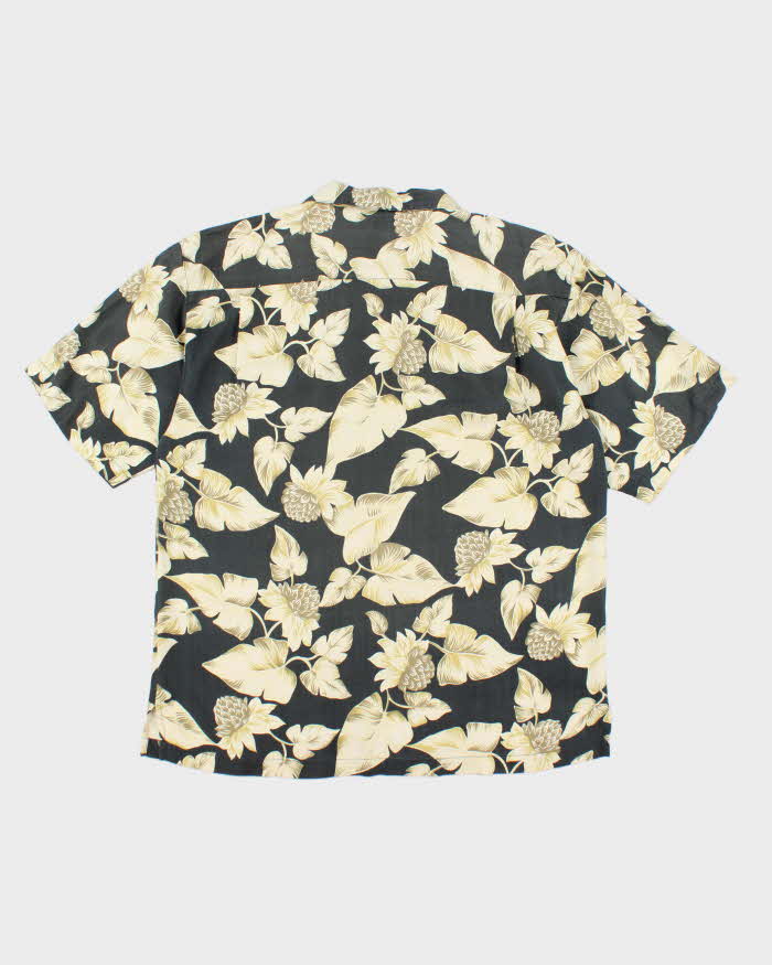 Vintage 90's Tommy Bahama Flower Print Hawaiian Shirt - L