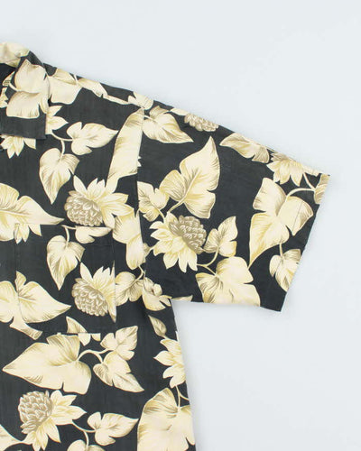 Vintage 90's Tommy Bahama Flower Print Hawaiian Shirt - L
