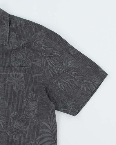 Vintage Jamaica Jaxx Embossed Floral Hawaiian Shirt - L