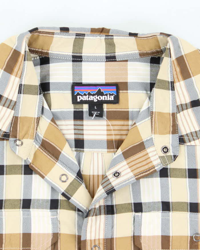 Vintage 00s Patagonia Checked Short Sleeve Shirt - L