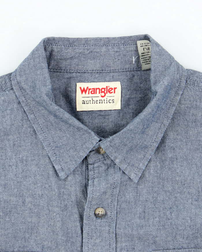 Vintage 2000's Wrangler Authentic Short Sleeve Shirt - L