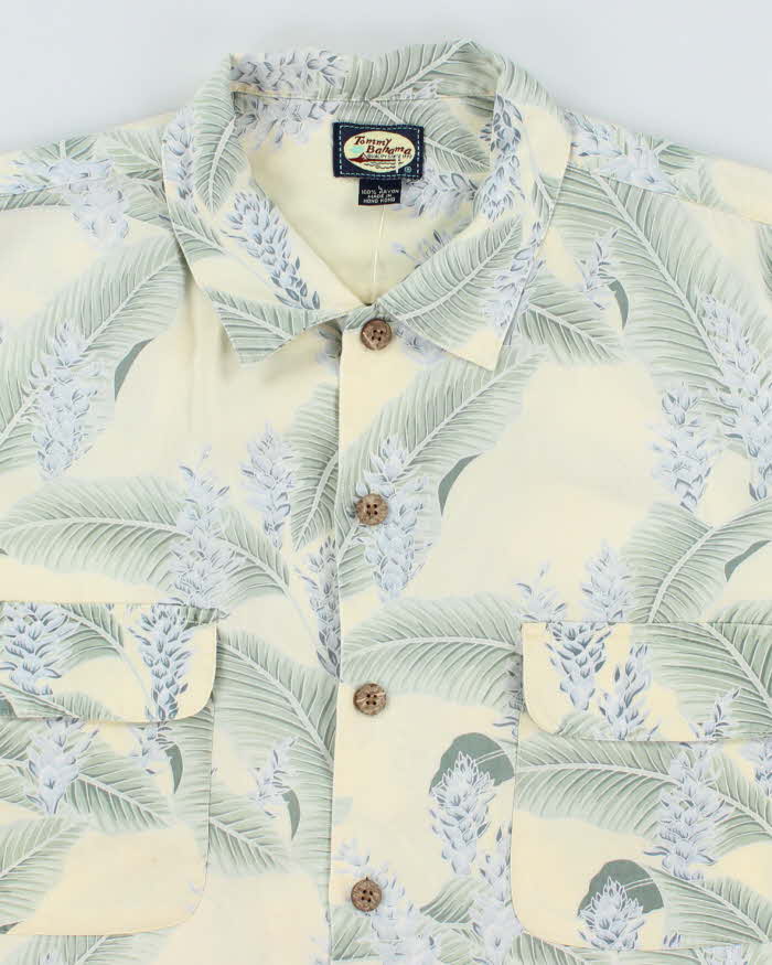 Vintage Tommy Bahama Patterned Lightweight Hawaiian Shirt - L
