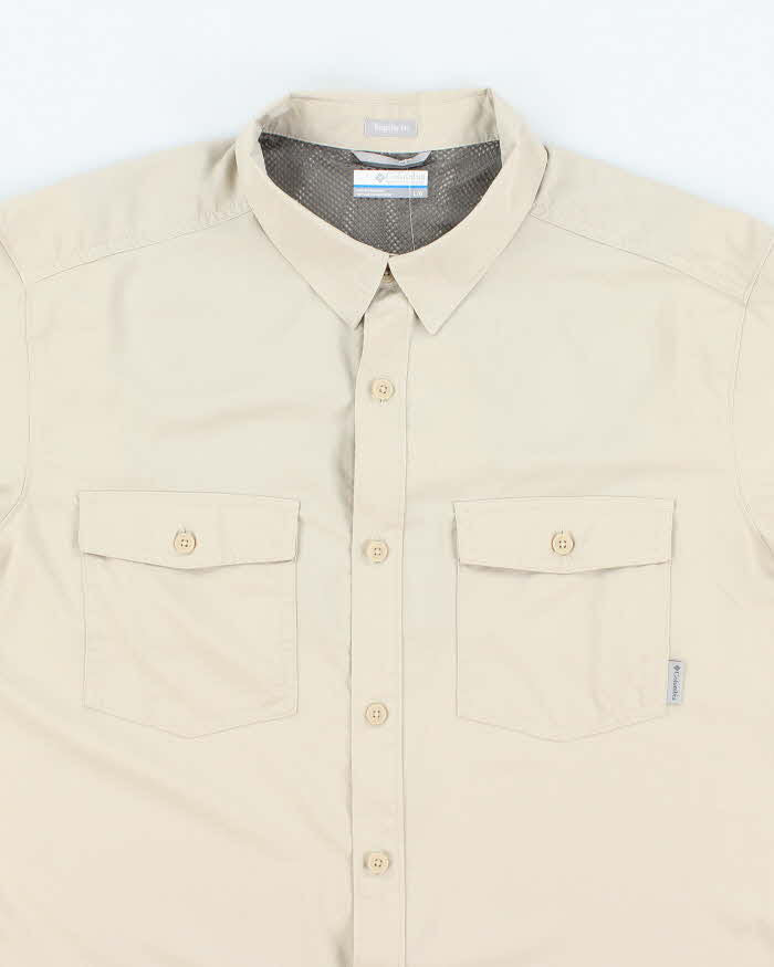 Vintage 2000's Columbia Regular Fit Short Sleeve Shirt - L