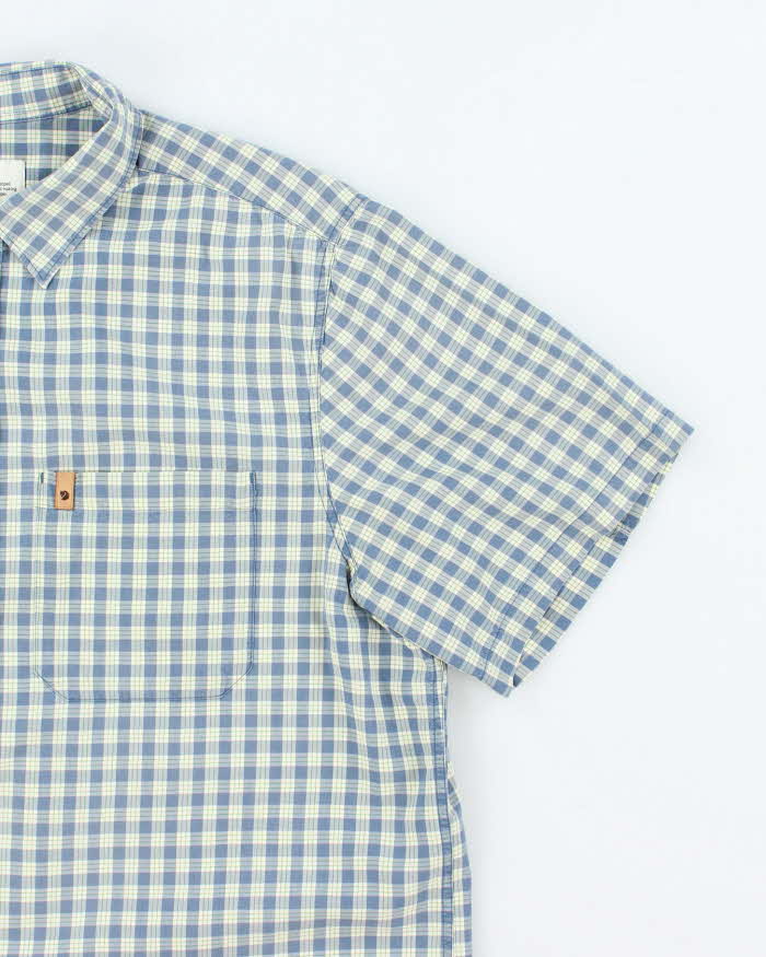 Vintage 2000's Fjall Raven Checked Short Sleeve Shirt - L
