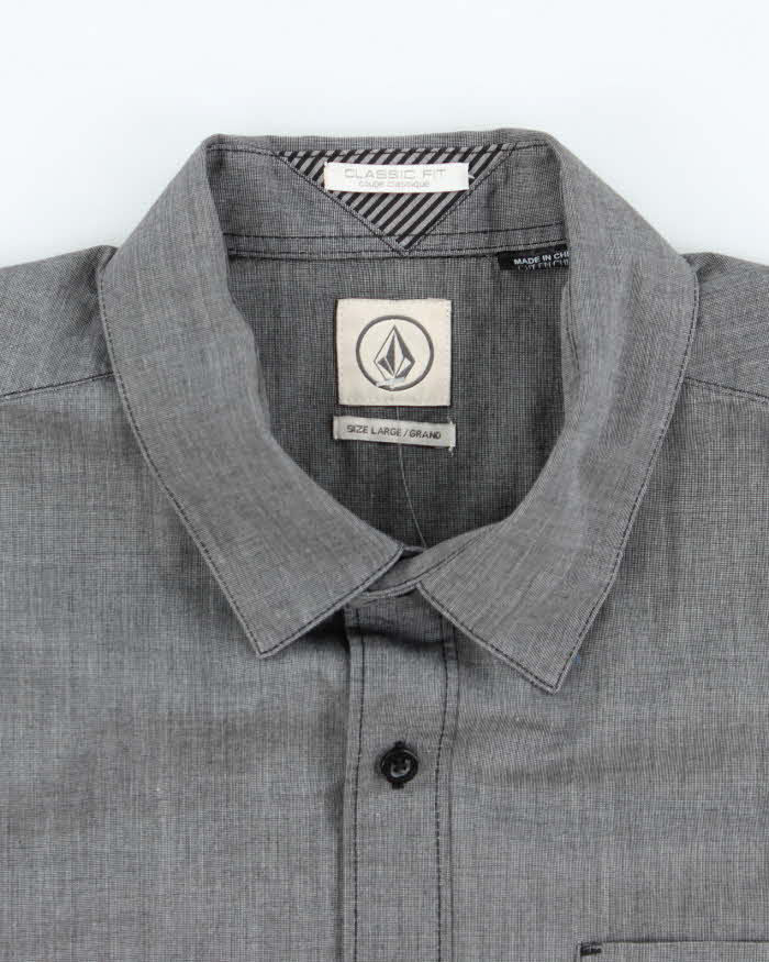Vintage 00s Volcom Short Sleeve Shirt - L