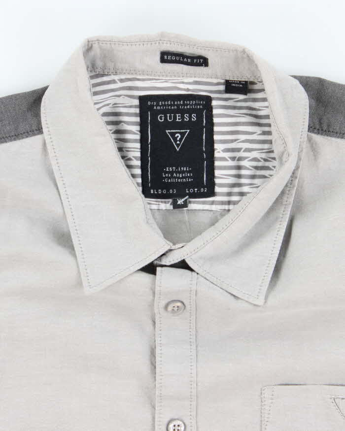 Vintage Y2K Guess Plain Short Sleeve Shirt - XL