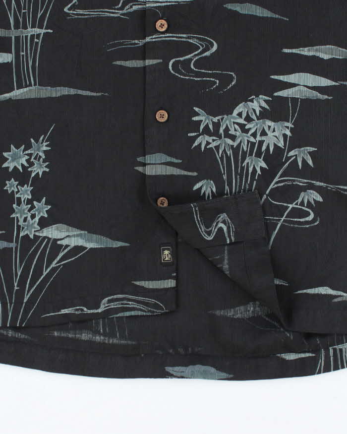 Vintage Tommy Bahama Patterned Silk Hawaiian Shirt - M