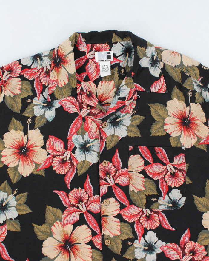 Vintage 90's Modern Image Floral Patterned Silk Hawaiian Shirt - XL