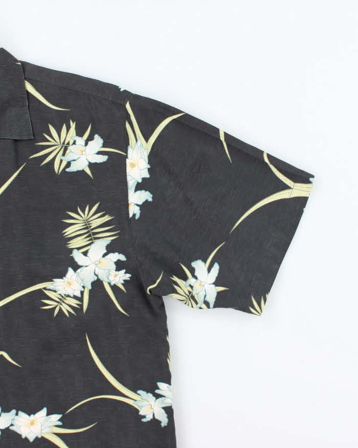 Vintage Tommy Bahama Silk Hawaiian Shirt - M