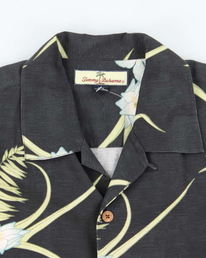 Vintage Tommy Bahama Silk Hawaiian Shirt - M