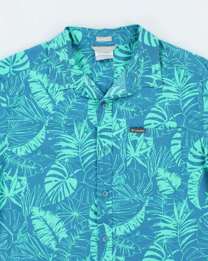 Vintage 2000's Columbia Patterned Short Sleeve Shirt - M