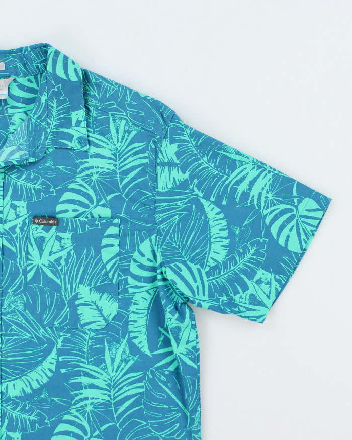 Vintage 2000's Columbia Patterned Short Sleeve Shirt - M