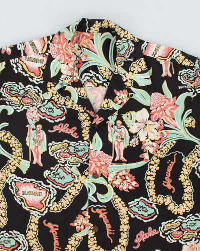 Vintage 2000's All Over Print Hawaiian Shirt - L