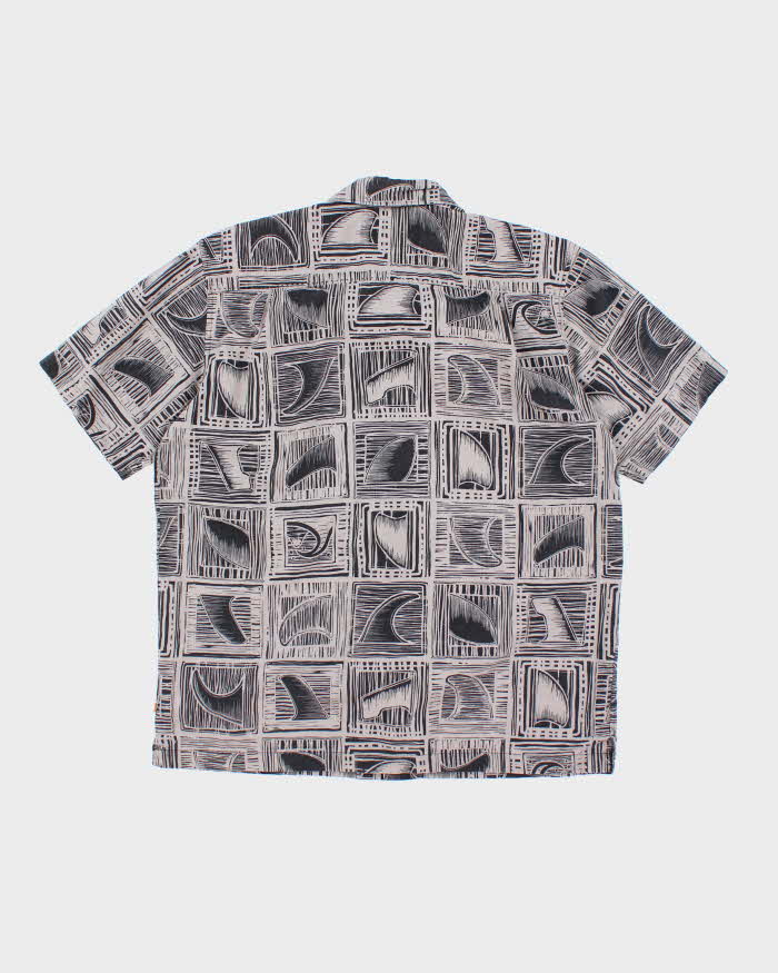 Vintage 2000's Quiksilver Patterned Short Sleeve Hawaiian Shirt - M