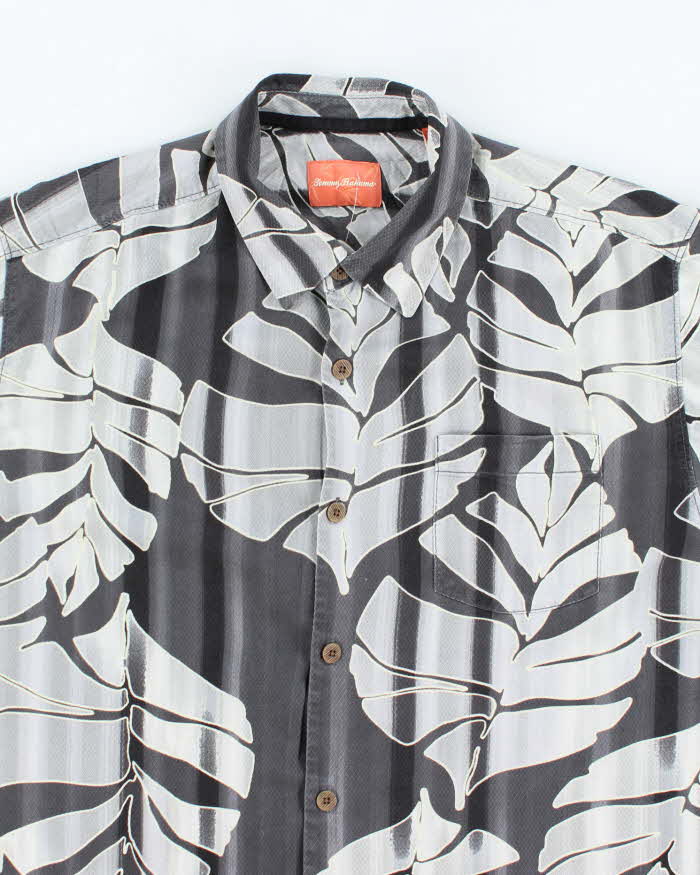 Vintage Tommy Bahama Floral Print Hawaiian Shirt - M