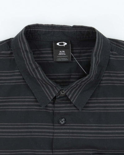Vintage 2000's Oakley Striped Short Sleeve Shirt - XL