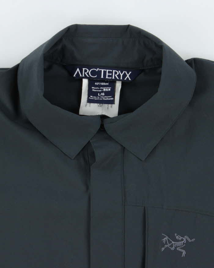 Vintage Y2K Arc'teryx Snap Button Oversized Hiking Shirt - L
