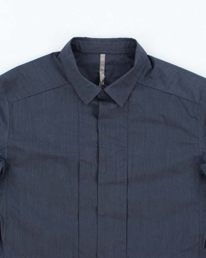 ARC'TERYX VEILANCE カナダ製　シャツ Arc'teryx Veilance Snap Button Lightweight Shirt - XS – Rokit