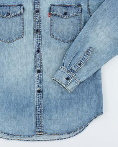 Vintage 2000's Levi's Light Wash Red Label Denim Shirt - M