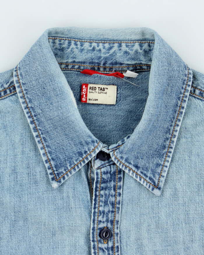 Vintage 2000's Levi's Light Wash Red Label Denim Shirt - M
