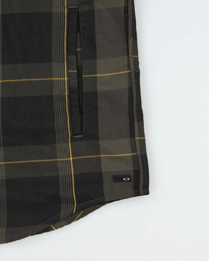 Vintage Oakley Plaid Hip Pocket Long Sleeve Over Shirt - L