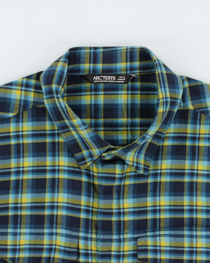 Vintage Arc'teryx Gryson Plaid Snap Button Long Sleeve Flannel Shirt - L