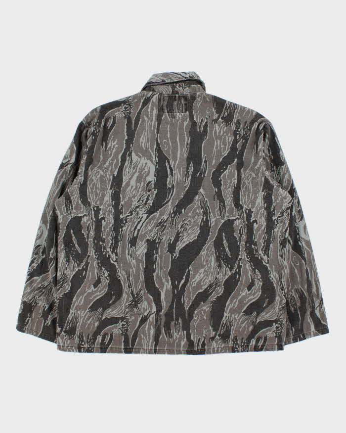 Vintage 1980s Ranger Tiger Stripe Camo Made In USA Cotton Long Sleeve Chore Over Shirt - L