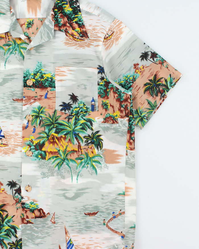 Vintage 1970s Royal Islander Dagger Clollared Short Sleeve Hawaiian Shirt - M